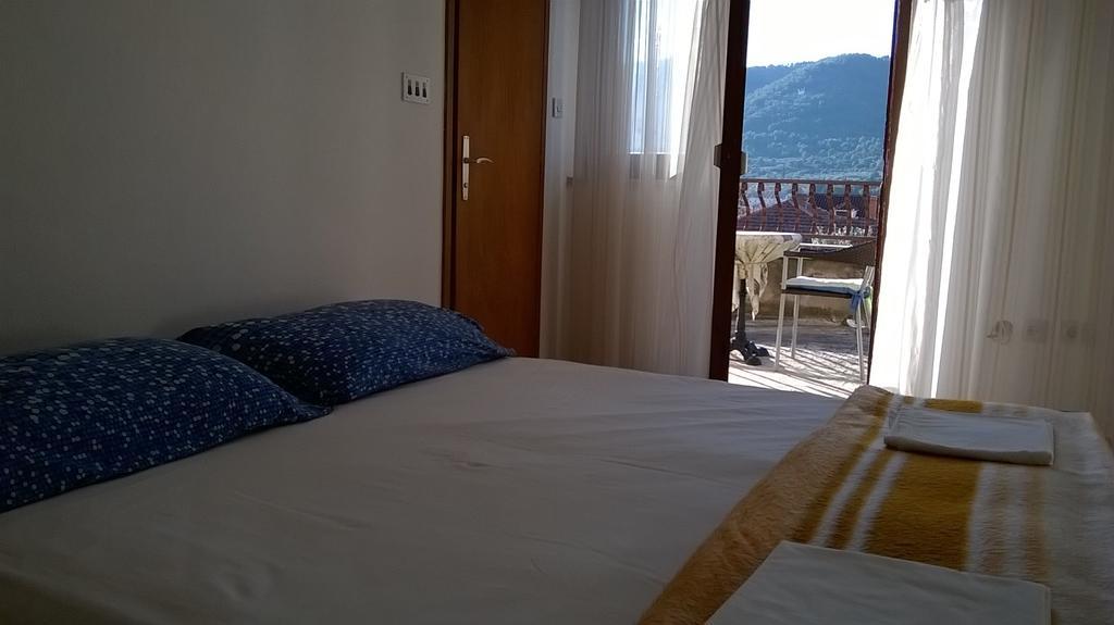 Studio Rade Stari Grad  Exterior foto