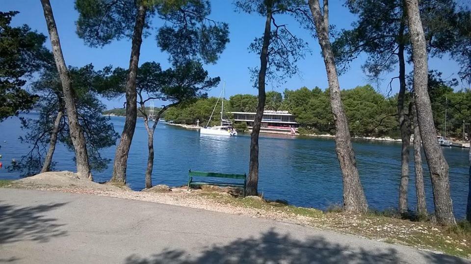 Studio Rade Stari Grad  Exterior foto